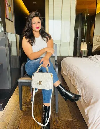 Gorgeous Chandigarh Call Girl